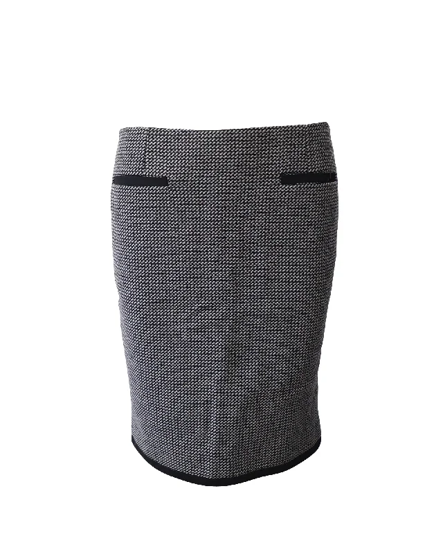 Knit skirts cozy -Max Mara Tweed Pencil Skirt in Black Wool